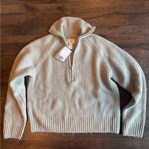 H&M Women’s Light Grey Zip-Up Sweater